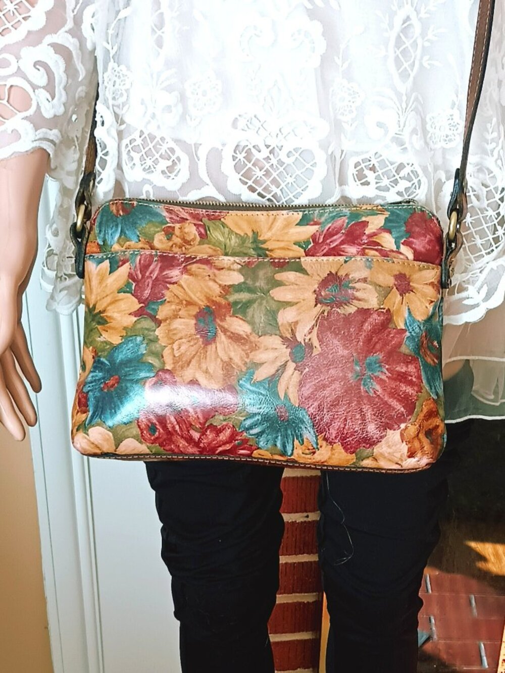 Patricia Nash Multi Color Floral Sunflower Leather Crossbody Bag Top Zip - Picture 2 of 16